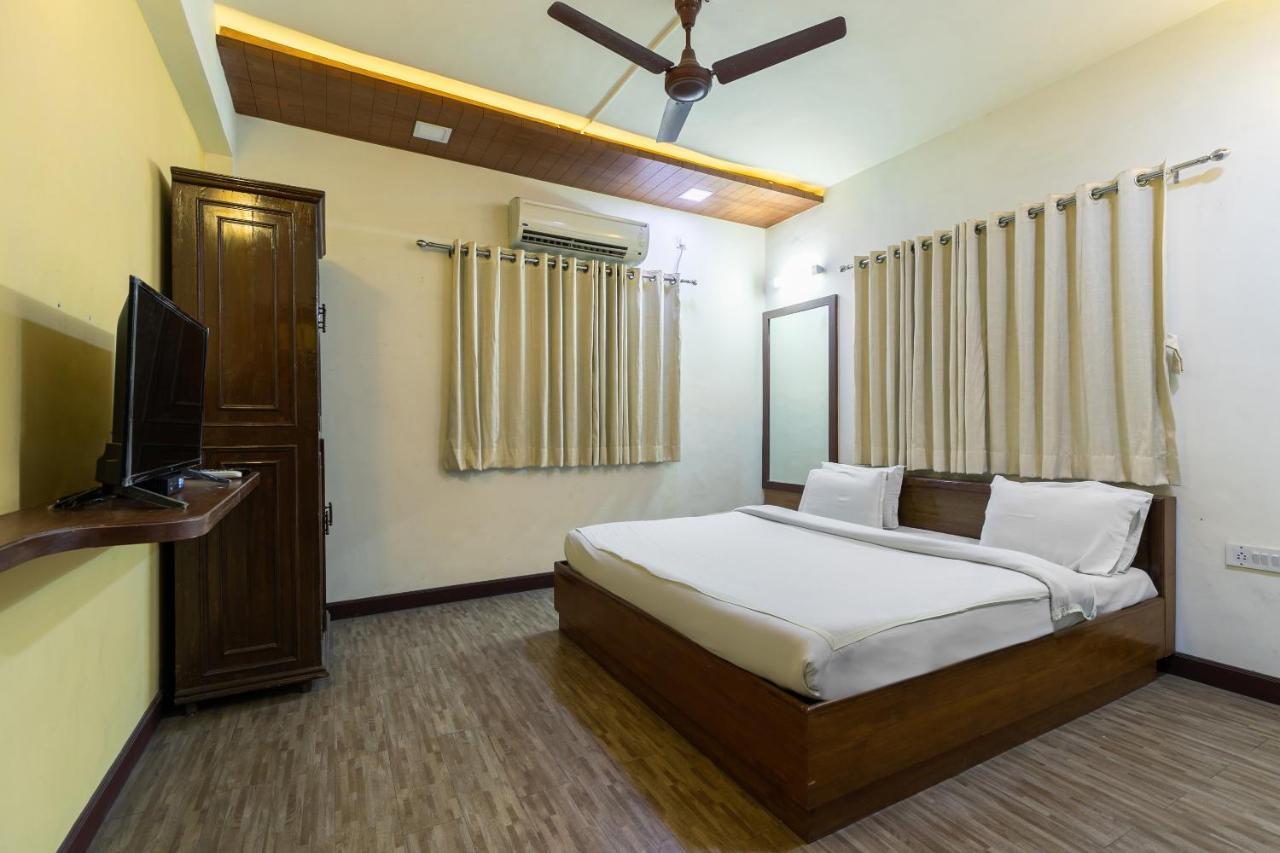 Capital O 47539Capital O Umbergaon Club Hotel Umargām Exterior foto