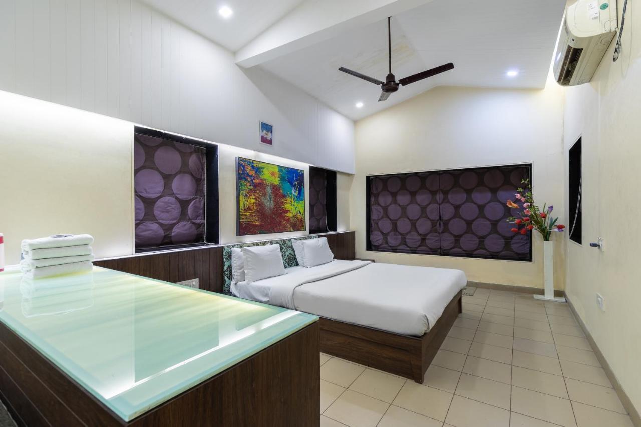 Capital O 47539Capital O Umbergaon Club Hotel Umargām Exterior foto