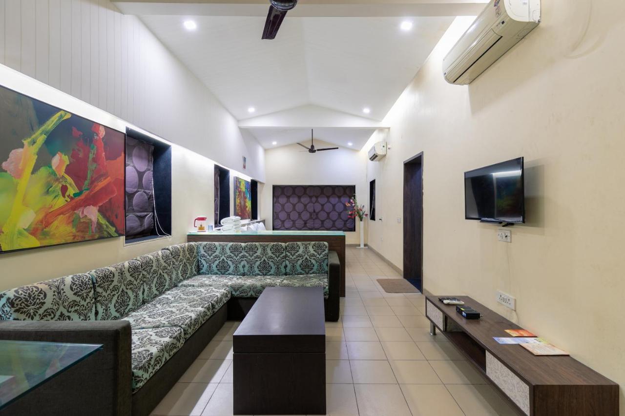 Capital O 47539Capital O Umbergaon Club Hotel Umargām Exterior foto